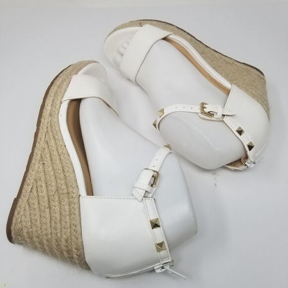 ESPRIT WHITE WEDGE SANDALS SIZE 6.5. PU LEATHER. - Picture 15 of 15